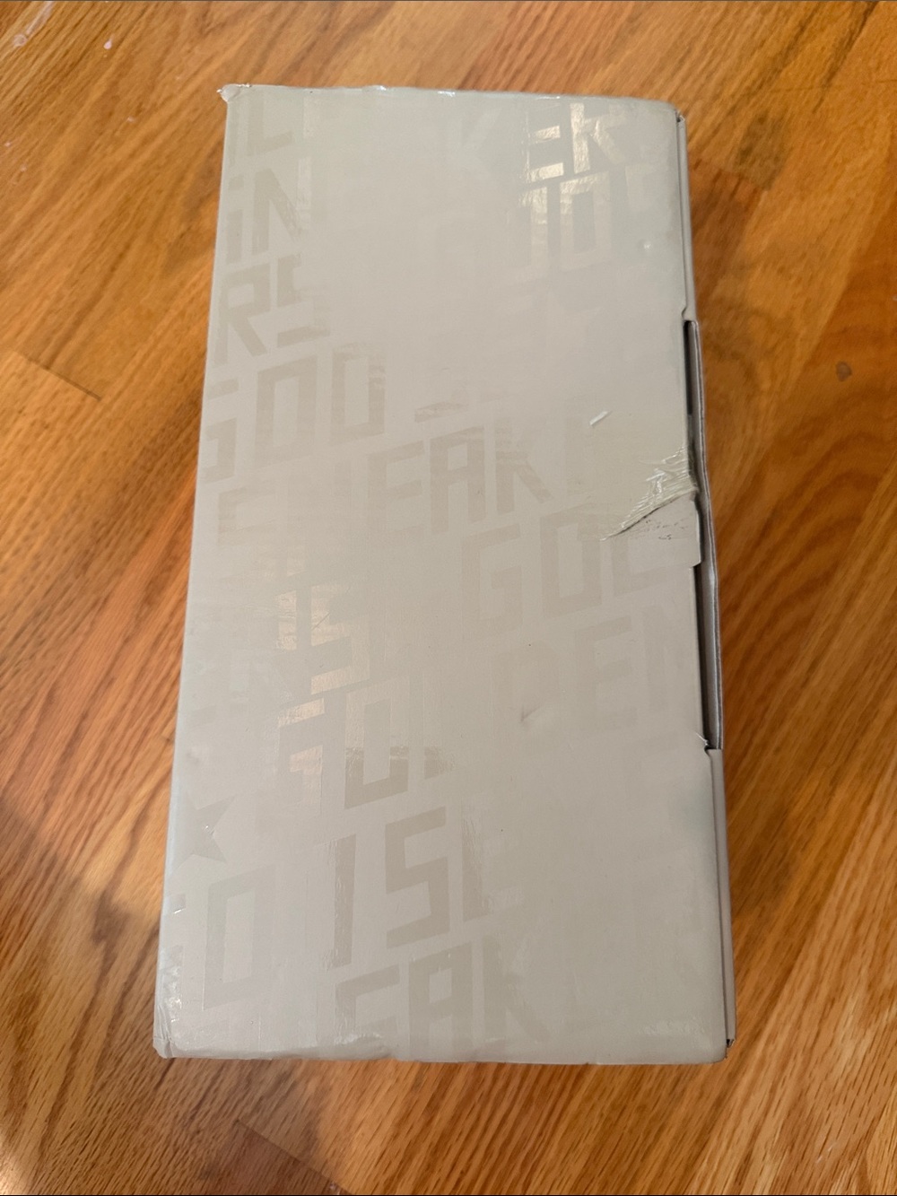 Golden Goose Beige Box Interior with Handwritten Note - Picture 4 of 7